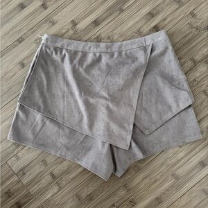 Stylish Gray Suede Women's Skort/Shorts
